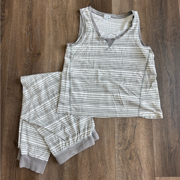 Splendid Pajama Set.  Women’s size medium.  Grey and white stripes. - Picture 1 of 9